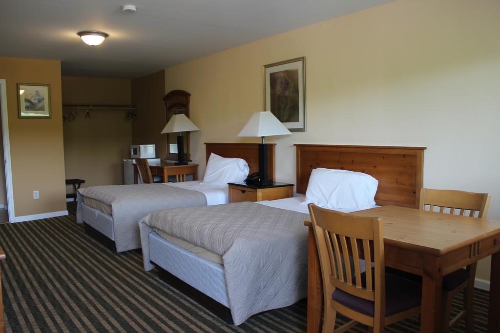 Berkshire Travel Lodge Canaan 외부 사진